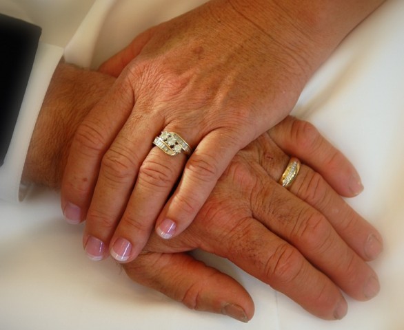 Catania, lei 85 anni lui 47: il tribunale civile dice "no" alle nozze
