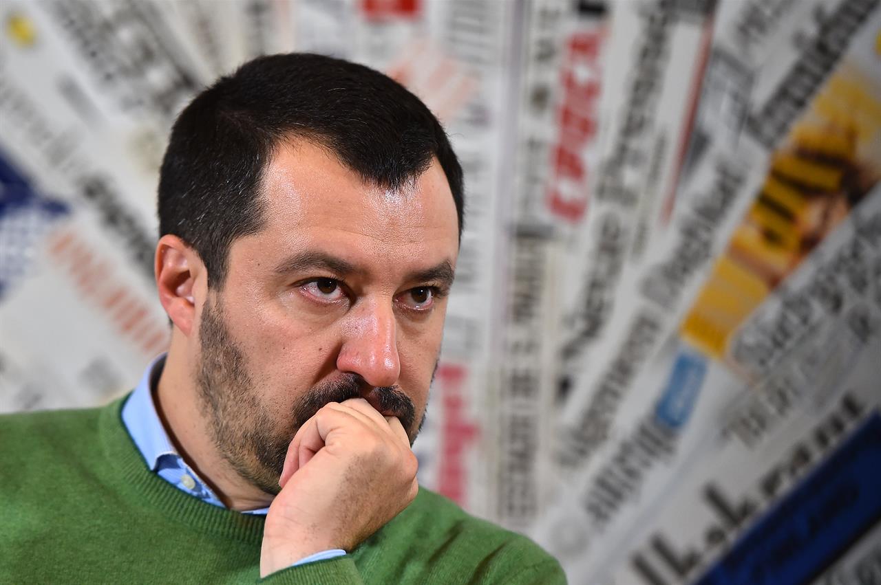 Salvini: "Se andassi al governo lascerei le 80 euro di Renzi"
