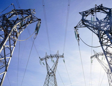 Dal primo gennaio diminuiscono le tariffe dell'energia elettrica del 5,4%