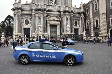 Evade dai domiciliari per rubare in un albergo, arresto a Catania