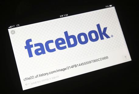 Facebook, nuova bufera sui dati: accesso a 4 big cinesi