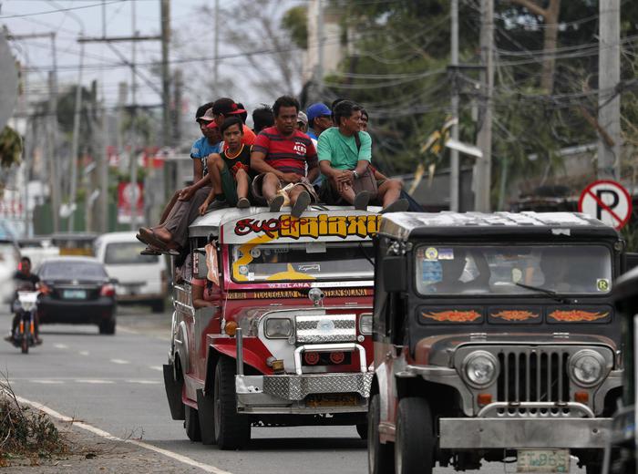 Il tifone Mngkhut nelle Filippine: sono già 28 i morti