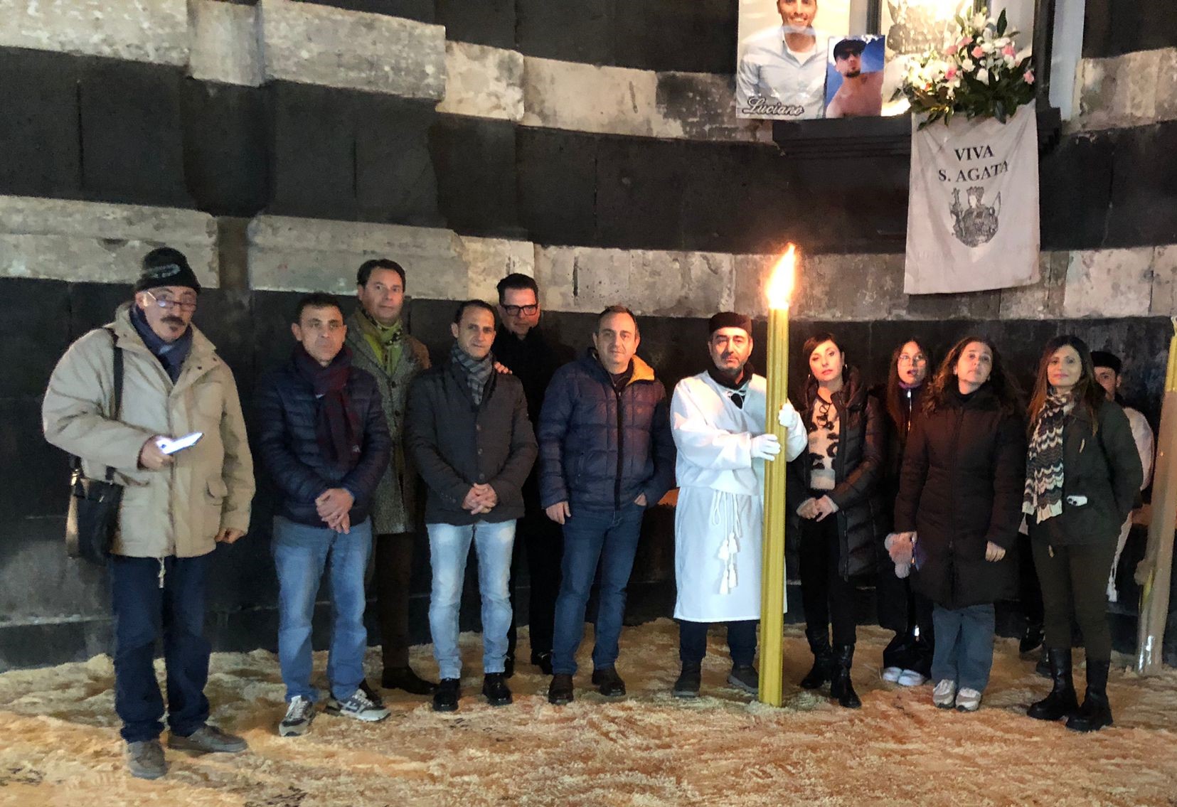 Il comitato civico “Rialzati Catania” depone fiori all'altarino di Sant’Agata a piazza Palestro 