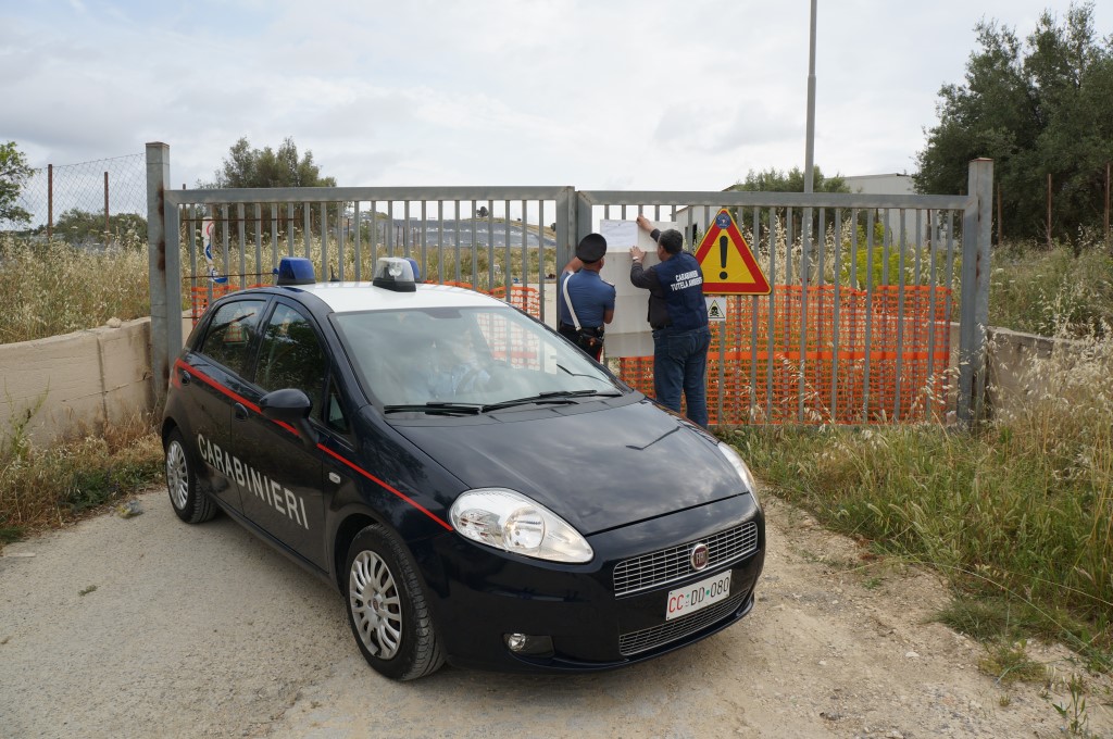 Scicli, i carabinieri del Noe sequestrano area di stoccaggio rifiuti