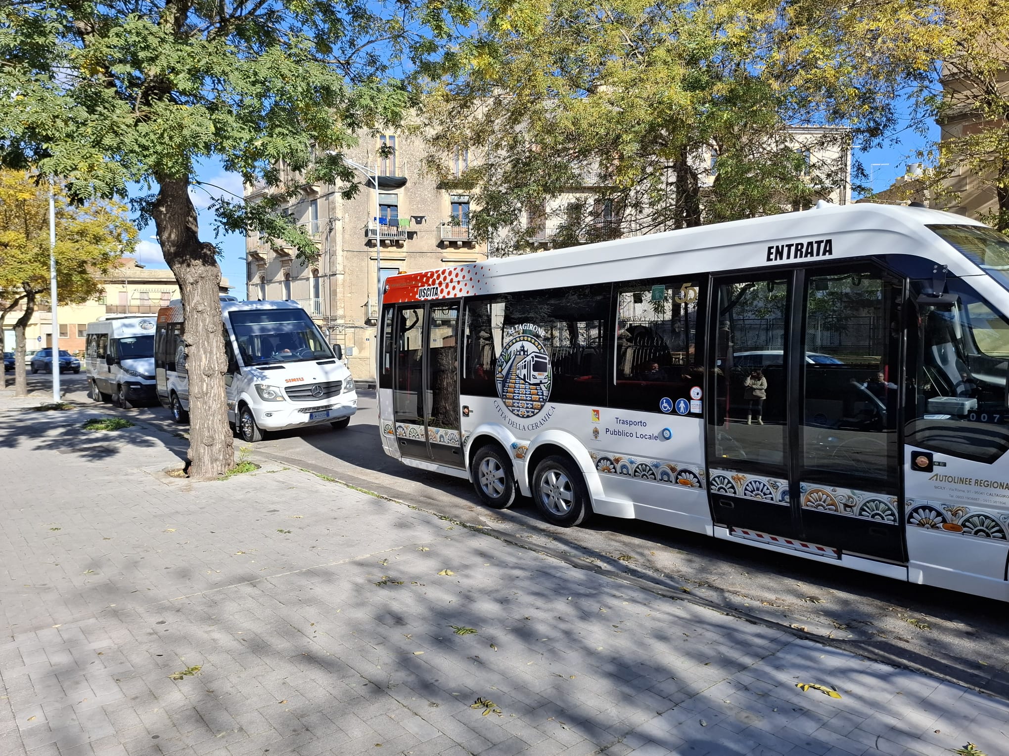 Caltagirone, cimitero: orari prolungati e bus straordinari per i Defunti