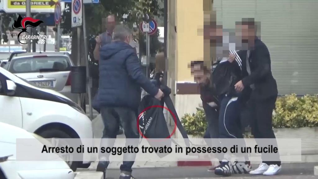 Minacce ed estorsioni, 31 arresti tra le province di Roma e Catania: sventato un sequestro