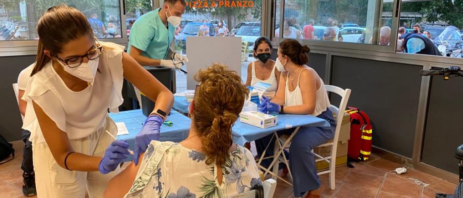 Vaccinazioni anti covid a Palermo, inoculazioni nei quartieri