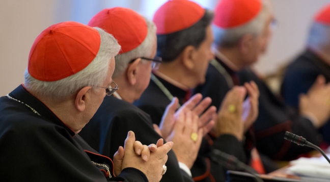I vescovi contro gli stipendi d'oro in Sicilia