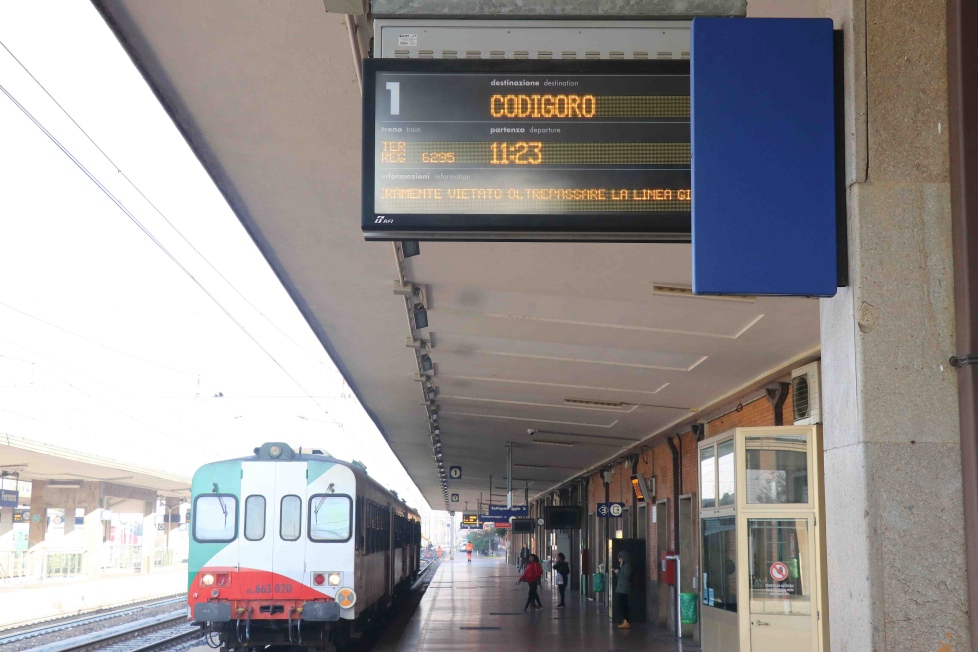 Bullismo: minacce in treno a disabile, tre denunce a Ferrara