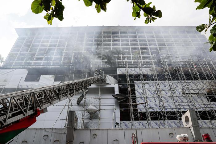 Incendio in un hotel nelle Filippine: 4 morti e 6 feriti