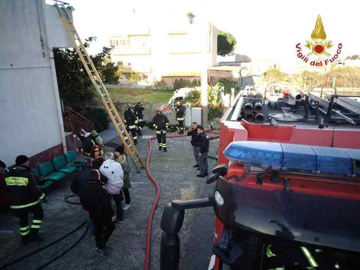 Incendio in una casa per anziani di Reggio Calabria: salvati i 12 ospiti