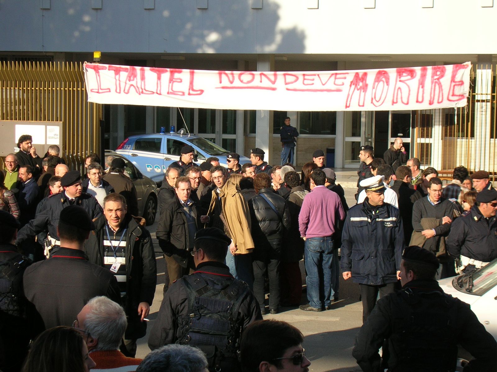 Italtel, 34 operai nei "reparti confino": sciopero a Carini