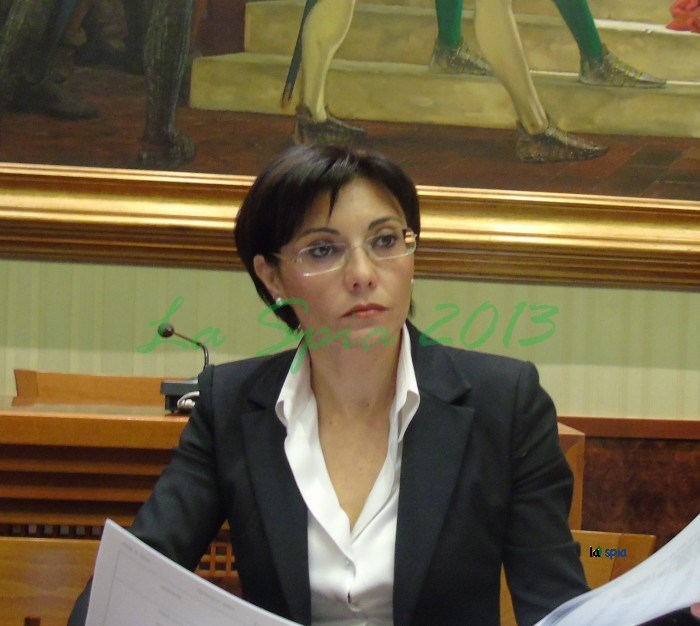 Modica, accesso agli atti: interrogazione della consigliera Ivana Castello
