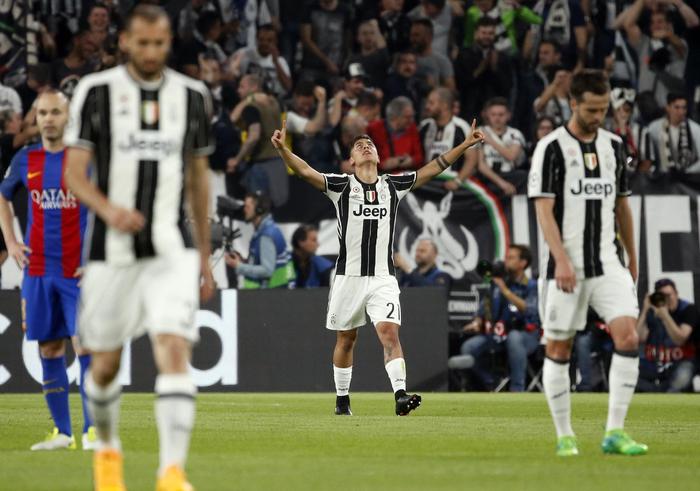 Champions, la Juventus asfalta il Barcellona: tre gol con  una doppietta di Dybala
