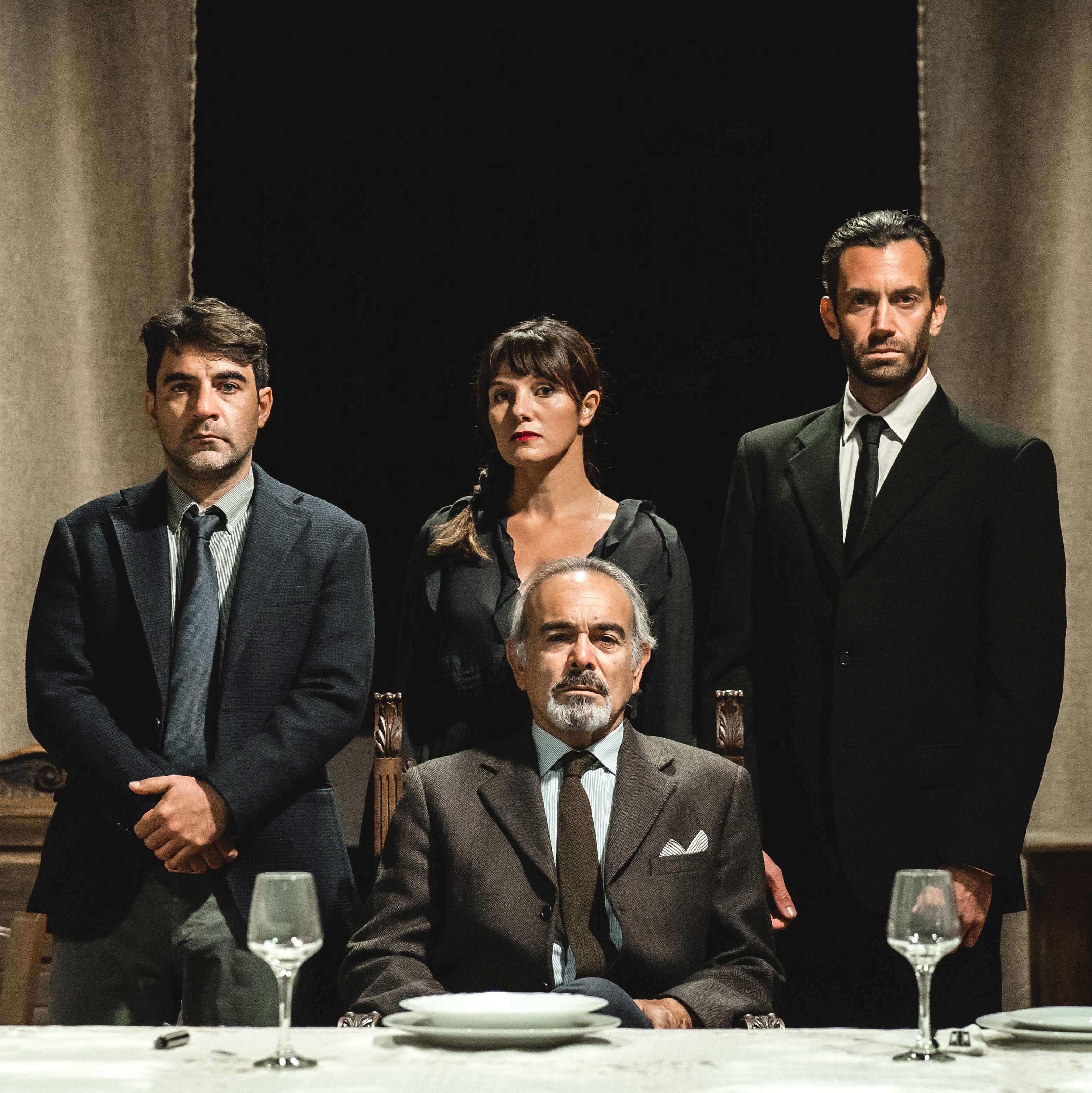 Modica, al Teatro Garibaldi ritorna Andrea Tidona con "La Cena" per la regia di Walter Manfrè