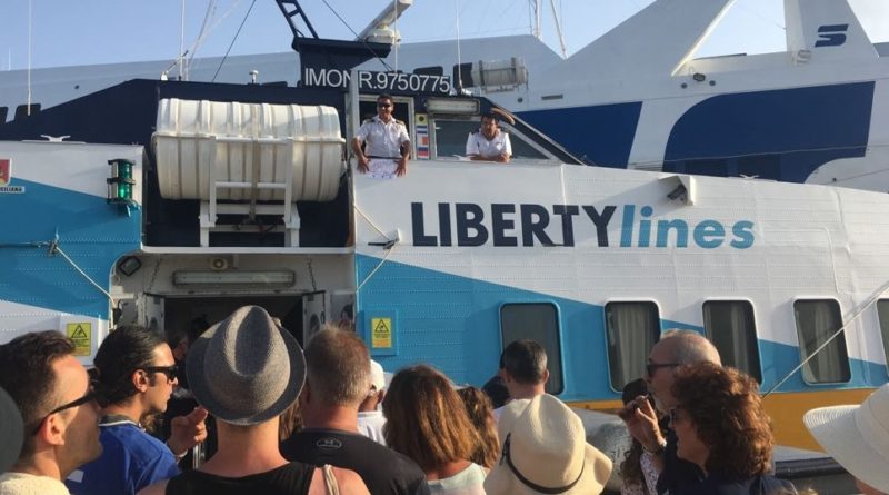 Trasporti, protesta dei lavoratori Liberty Lines a Messina