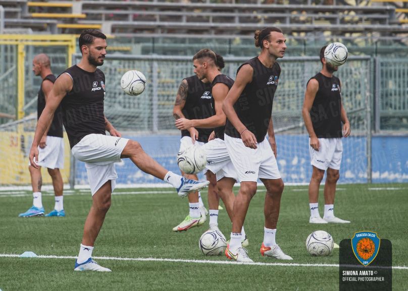 Calcio di Eccellenza, il bomber del Siracusa Luca Savasta si allena con i nuovi compagni e promette gol e impegno