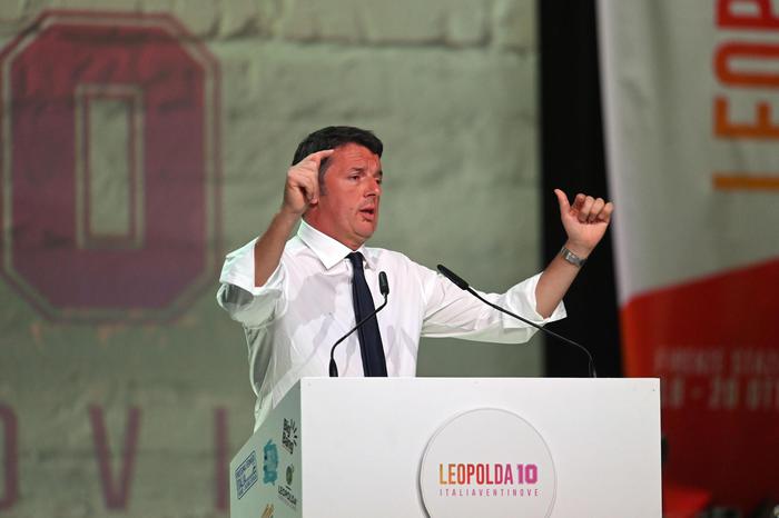 Renzi chiude la Leopolda e apre agli scontenti di Forza Italia: 'Italia Viva è aperta'