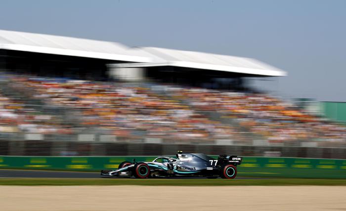 Formula 1, nel Gp d'Australia doppietta Mercedes: Ferrari fuori podio