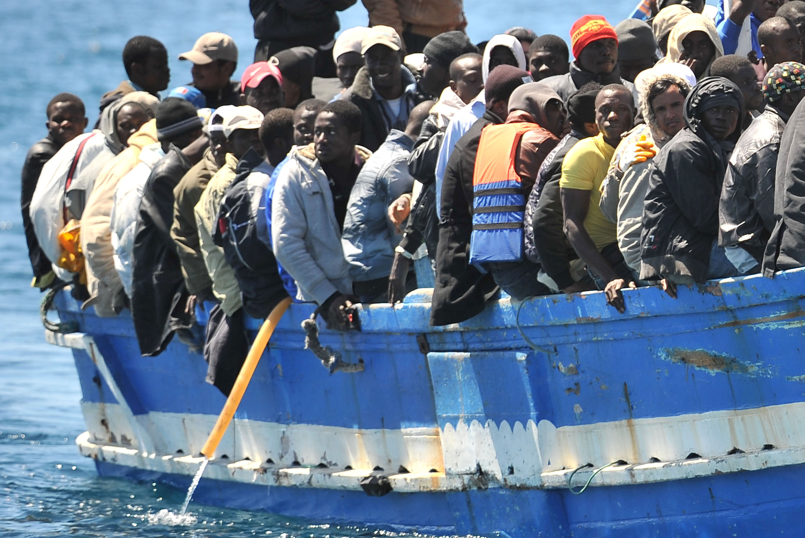 Migranti: sbarco "fantasma" ad Agrigento, gruppo di tunisini in fuga