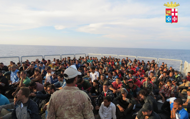 Migranti: dopo una pausa riprendono gli sbarchi a Pozzallo