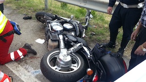Incidente nel Palermitano, motociclista perde una gamba