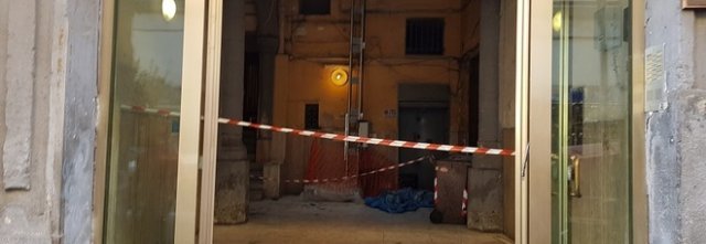 Barista pulisce ascensore per 30 euro: cade e muore a Napoli