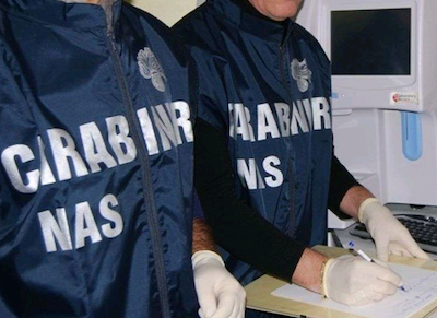 Il Nas sequestra nel Catanese lo studio di un falso dentista