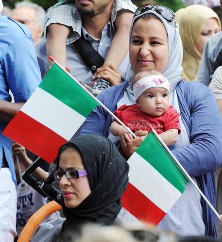 Meno nascite e più stranieri, ecco come cambia l'Italia