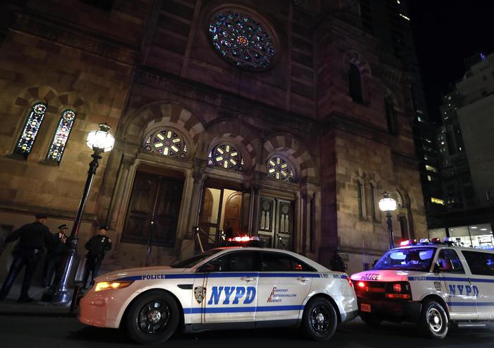 Attacco  in casa di rabbino a New York: cinque persone accoltellate