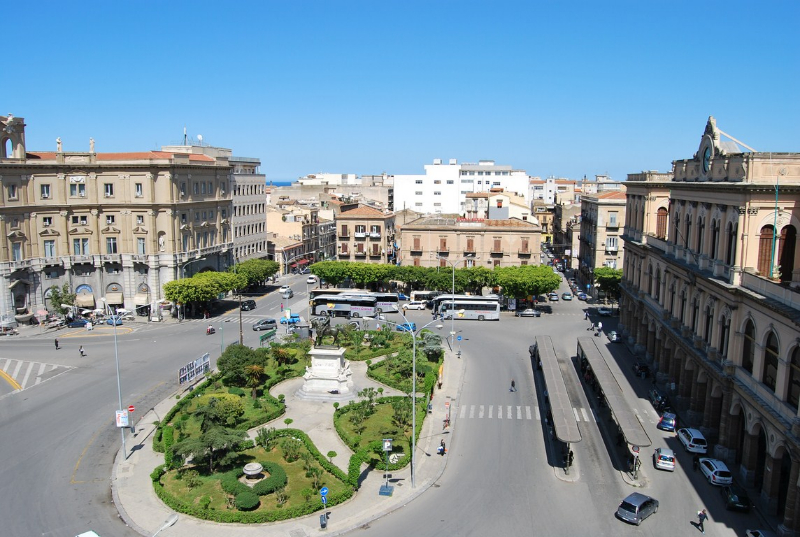 Palermo, la polizia arresta tre rapinatori vicino la stazione