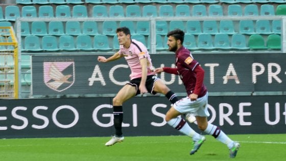 Palermo, non basta il gol di Moreo: in casa contro il Livorno finisce 1 - 1