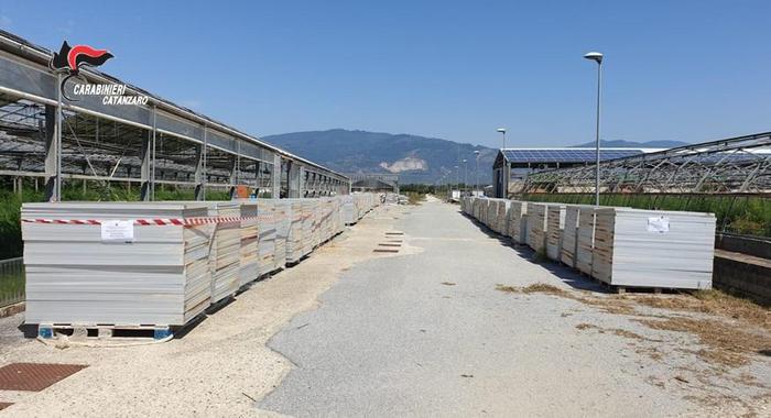 Oltre ventimila pannelli solari da smaltire, denunce a Lamezia Terme