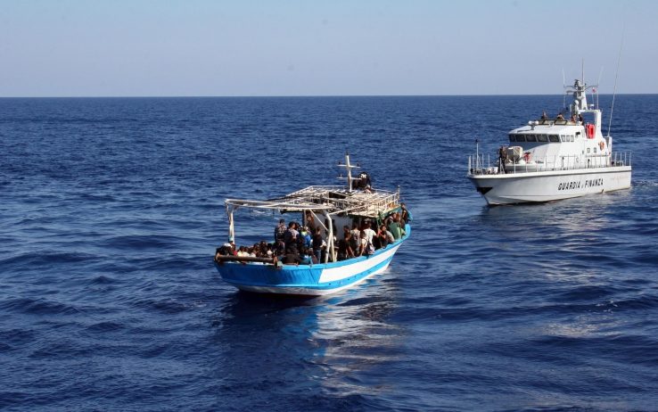 Quarantadue migranti soccorsi dalla  Guardia di Finanza a Pantelleria
