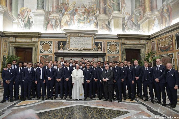Papa Francesco riceve in Vaticano Juve e Lazio: "Siate testimoni di lealtà"