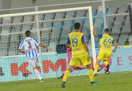 Il Chievo Verona rivelazione vince a Pescara, la Lazio cala il tris all'Udinese