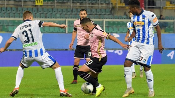 Palermo sconfitto in rimonta a Pescara: promozione in serie A è a rischio