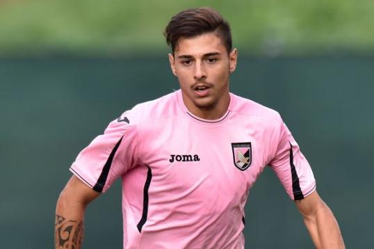 Palermo, stiramento per Pezzella: salterà la gara contro la Juventus