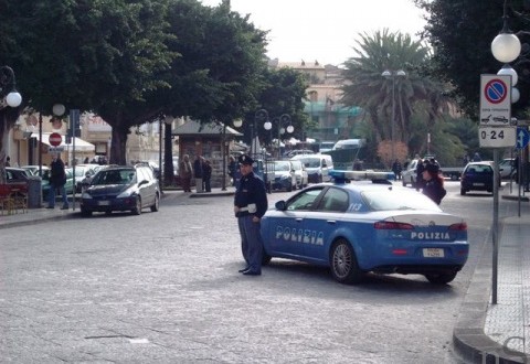 Siracusa, lite in piazza Pancali: senegalese viene espulso