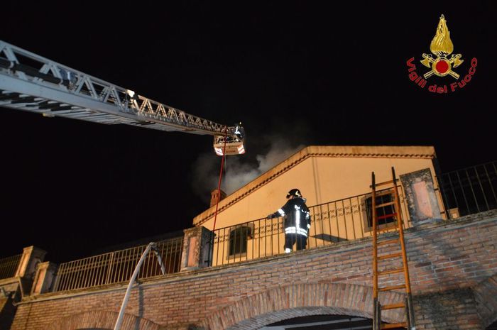 Incendi, 5 ore di fuoco al "Piccolo golf club " di Castiglione di Sicilia
