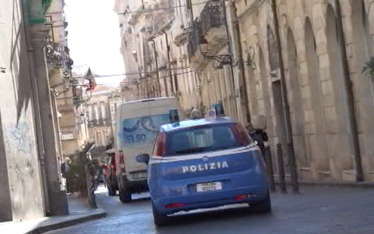 Siracusa, occupazione di suolo pubblico a Ortigia: 4000 euro di multe