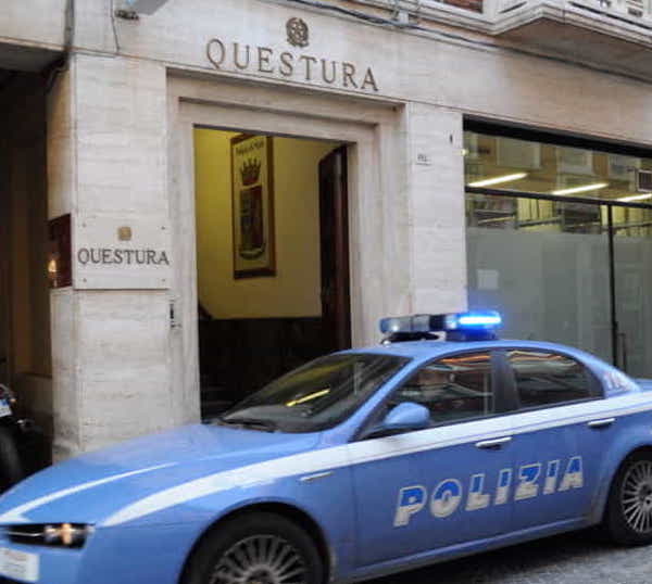 Palermo, minaccia di bruciare con l'acido l'ex: arrestato