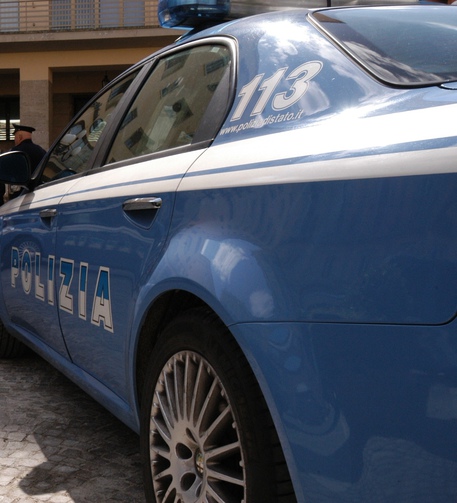 Traffico illegale di rifiuti, blitz della polizia a Foggia con 19 arresti