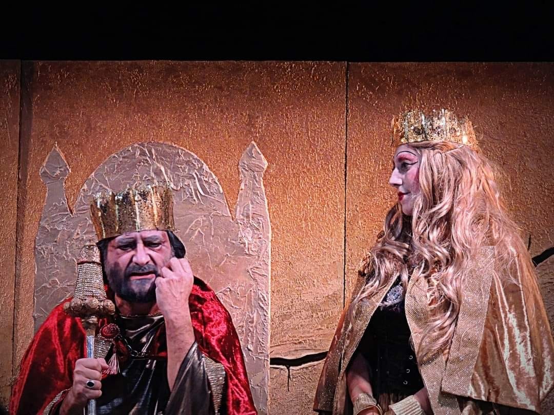 Ragusa, la Compagnia Godot porta in scena "Il re muore" di Ionesco