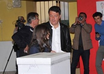 Primarie del Pd, vittoria di Matteo Renzi: oltre il 70%
