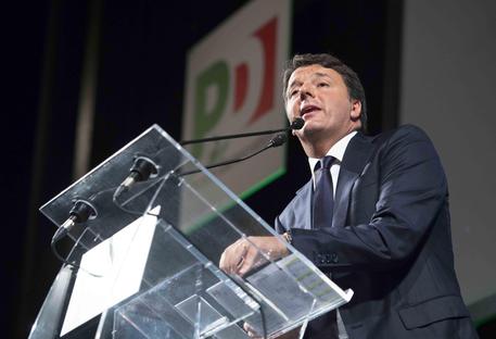 Pd, Renzi apre a coalizione senza veti nè abiure