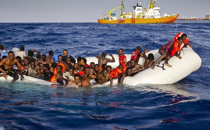 Sbarcati a Lampedusa, al via i primi 40 rimpatri con voli charter per la Tunisia
