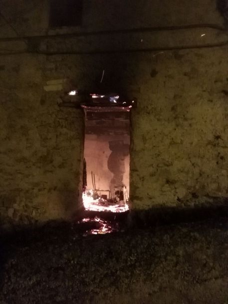 In fiamme la casa del pasticcere assolto per omicidio a Cerignola