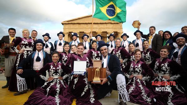 Agrigento, gruppo folk brasiliano vince il "Tempio d'oro"