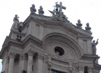 Danni maltempo, a Modica divelto l'orologio di San Giovanni : Scuole chiuse